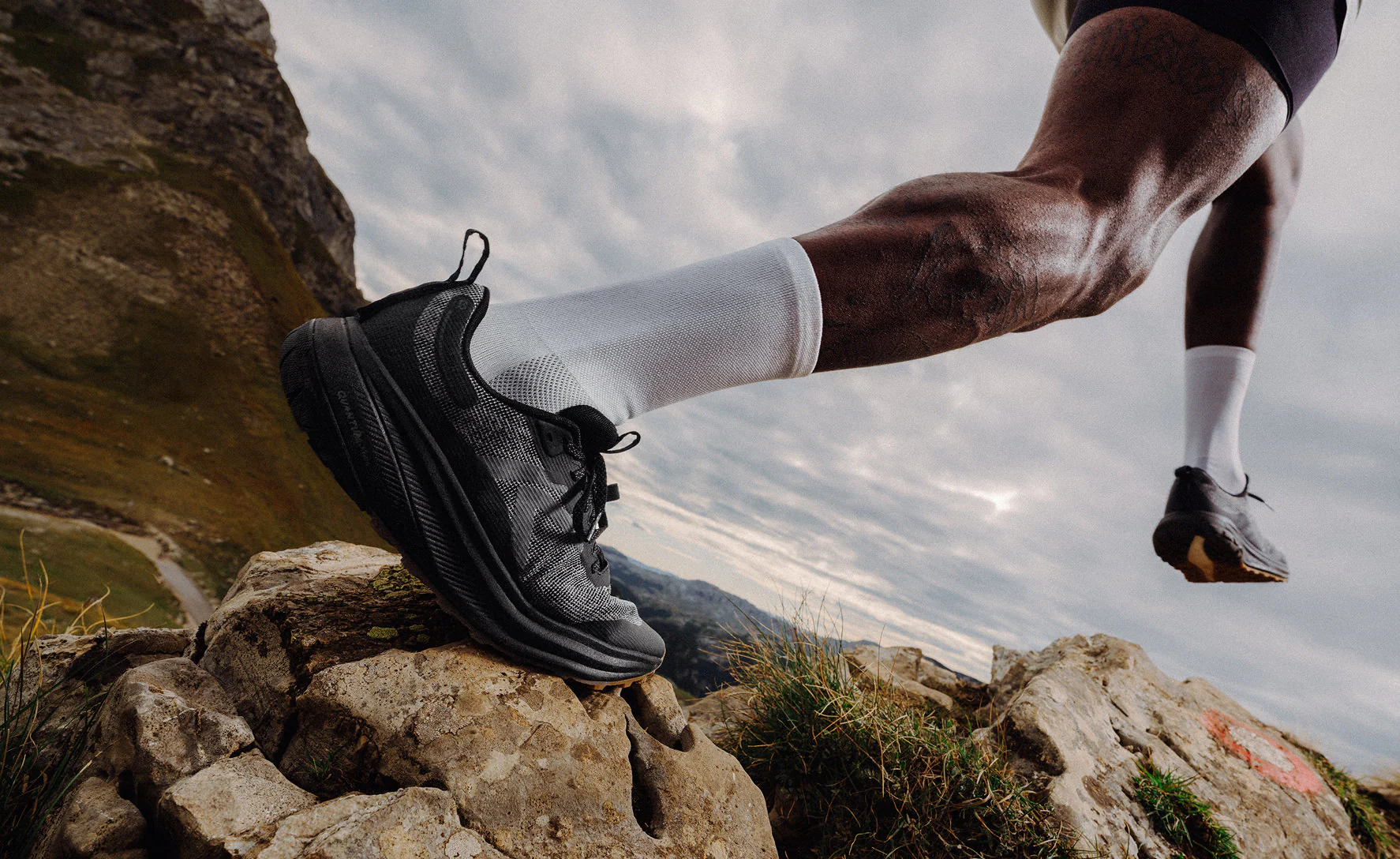 Men's Roam Trail Running Shoe | Alloy/Naval Academy - Image 7