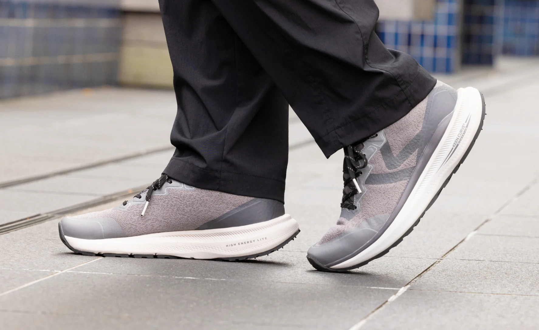 Men's WK500 Walking Shoe | Black/Dark Olive - Image 7